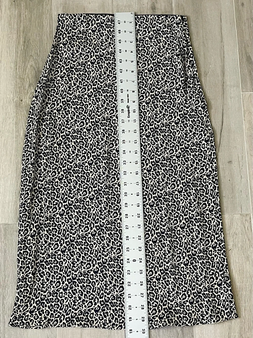 American Eagle Leopard Print Midi Skirt XS | Quiet Luxury Animal Print